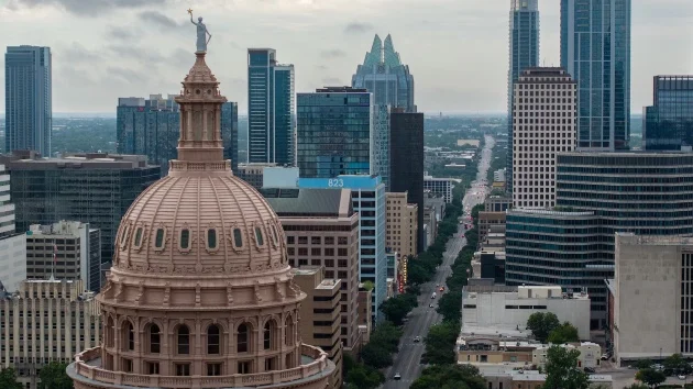 Abbott doubles down, asks Texas Supreme Court to rule before lawmakers attempt a 3rd quorum