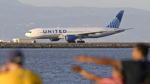 United Airlines resumes operations after tech disruption, but ‘residual delays’ expected