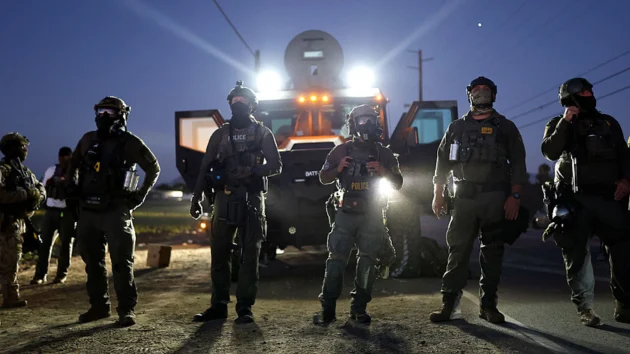 Appeals court upholds restrictions on Los Angeles immigration arrests