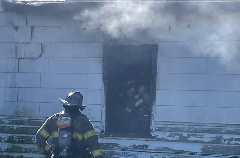 Vacant house in Ark City is the scene of structure fire Thursday morning