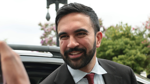 Hakeem Jeffries backs Zohran Mamdani for NYC mayor