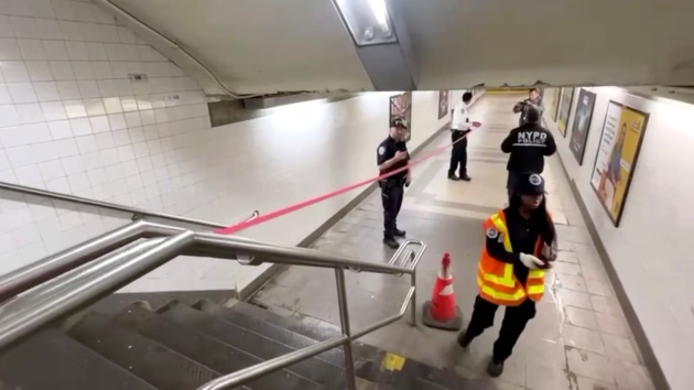 Mom arrested after leaving newborn at Manhattan subway station: Police