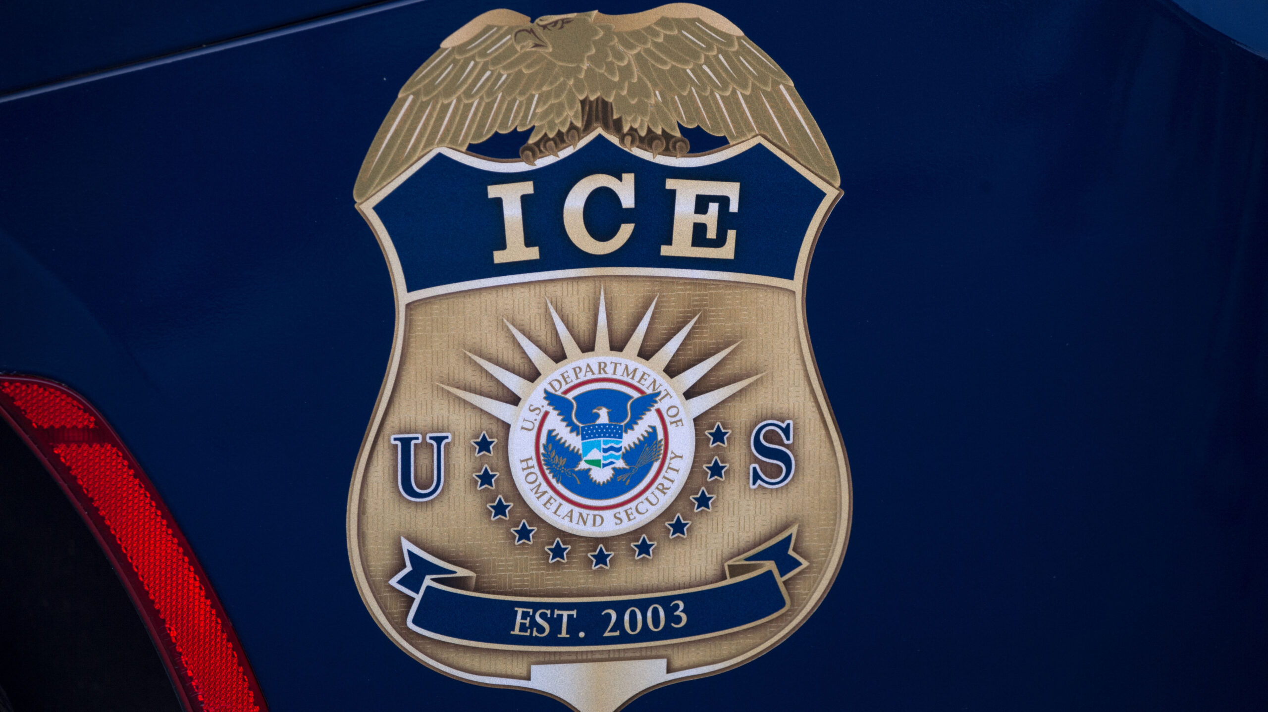 Houston church employee charged with posing as ICE agent to allegedly extort money from woman
