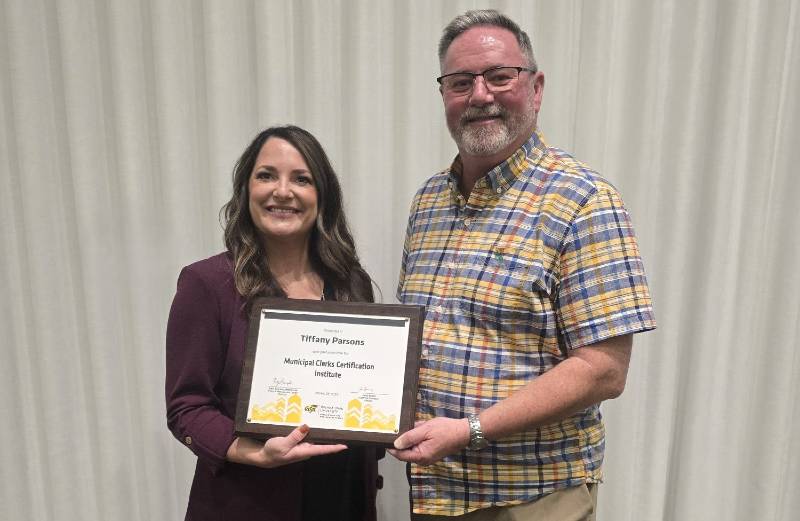 Ark City Clerk Tiffany Parsons completes certification program at WSU