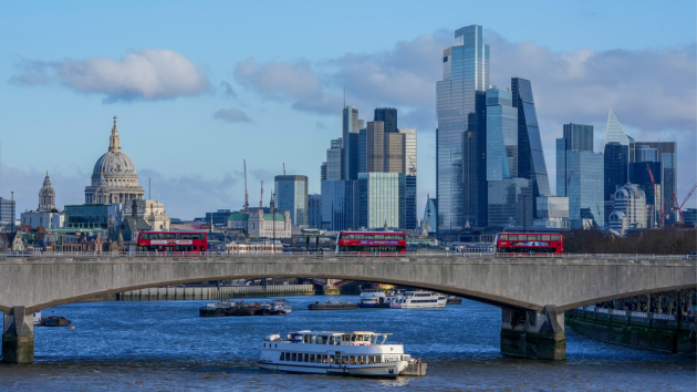 Amid massive sewer upgrade, fishermen and ecologists hope for revival of London’s Thames river