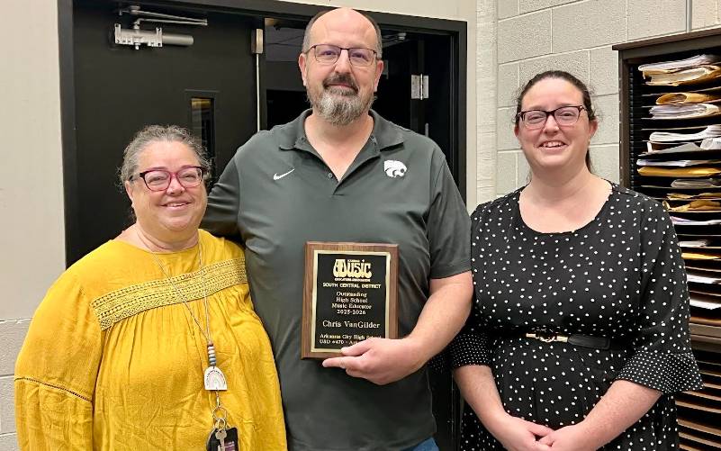 Ark City’s VanGilder named outstanding music educator by regional group