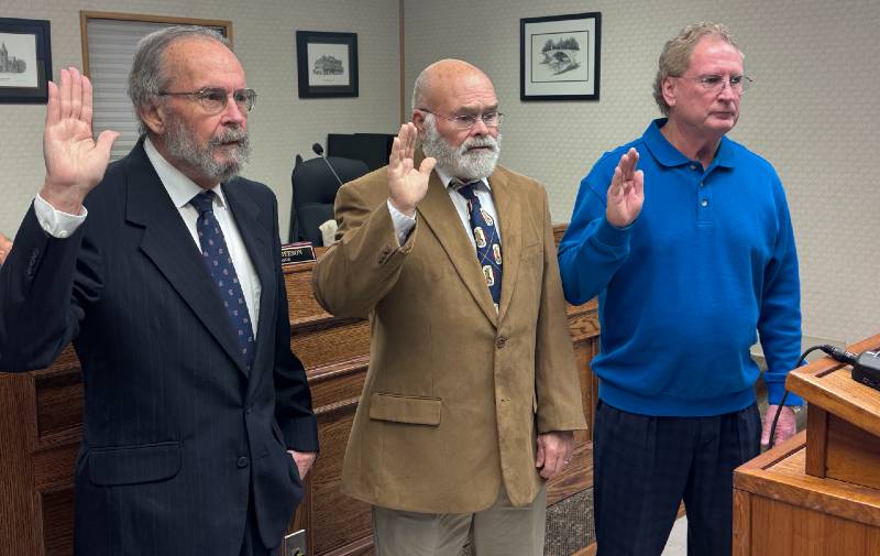 Ark City commission welcomes newest members on Tuesday evening