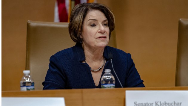 Sen. Amy Klobuchar announces run for Minnesota governor amid immigration turmoil