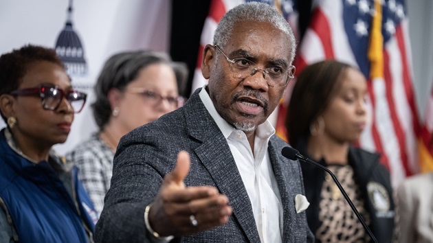 Lawmakers praise their Black male teachers: ‘I would never be here’