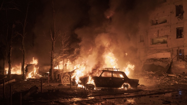 Russian strikes kill 3 in Ukraine as Zelenskyy calls for Western air defense aid