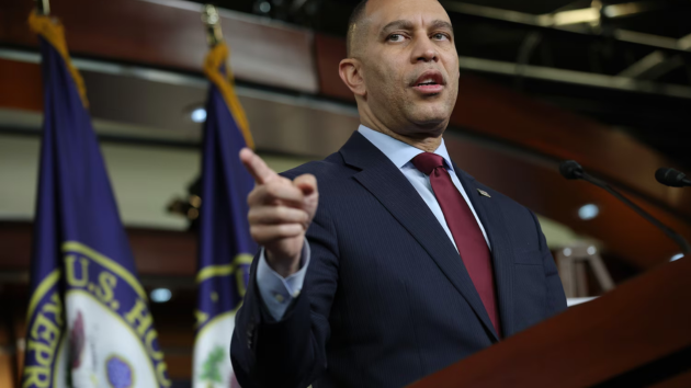 Democrats, White House still far from DHS funding deal amid standoff over ICE