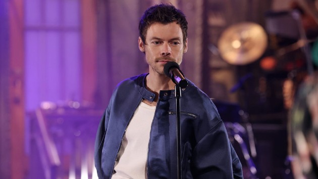 Marcello Hernandez wears Harry Styles’ clothes in new ‘SNL’ promo