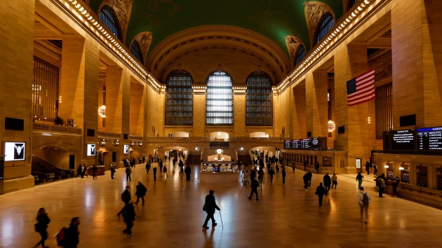 Slashing suspect shot at Grand Central subway station in New York, police say