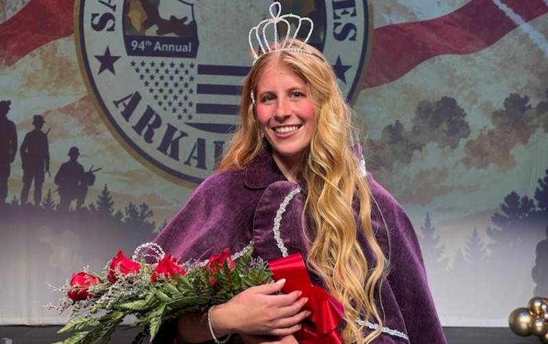 Dexter’s Edee Boatman is named 94th Queen Alalah at Friday night event